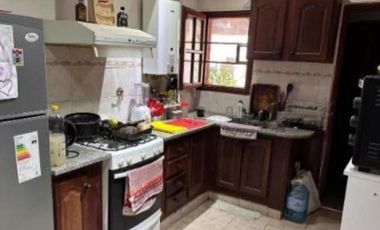 Casa en venta - 2 Dormitorios 2 Baños - 300Mts2 - Berisso