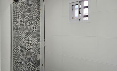 2 casas a estrenar en Lobos, Bs As