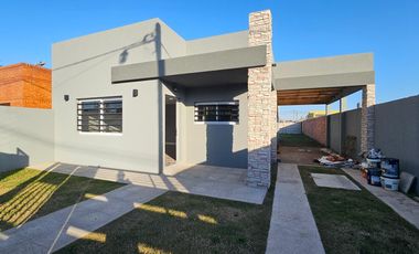2 casas a estrenar en Lobos, Bs As