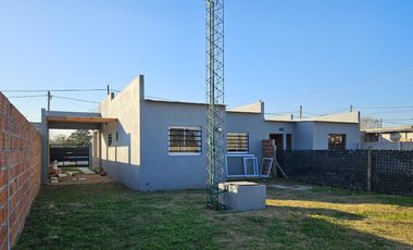 2 casas a estrenar en Lobos, Bs As