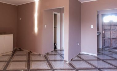 2 casas a estrenar en Lobos, Bs As