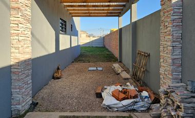 2 casas a estrenar en Lobos, Bs As