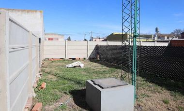 2 casas a estrenar en Lobos, Bs As