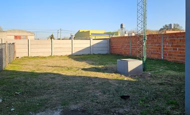 2 casas a estrenar en Lobos, Bs As