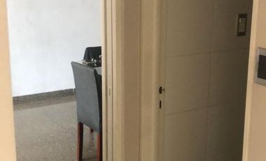 DEPARTAMENTO DE 4 AMBIENTES VENTA EN Sitio de Montevideo 53 7°D (LANUS)