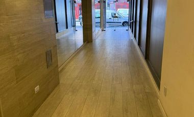 DEPARTAMENTO DE 4 AMBIENTES VENTA EN Sitio de Montevideo 53 7°D (LANUS)