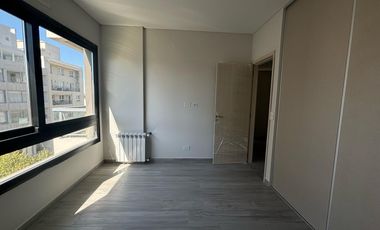 SEMIPISO 4 AMBIENTES CON LAVADERO