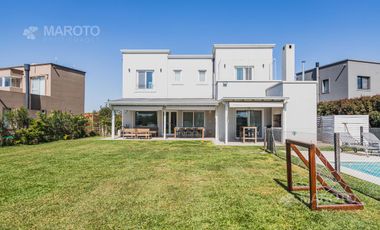 Casa venta en Canton Puerto - MAROTO PROPIEDADES-