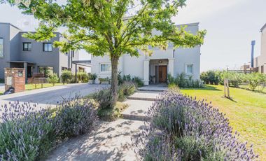 Casa venta en Canton Puerto - MAROTO PROPIEDADES-