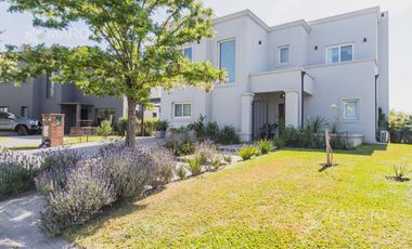 Casa venta en Canton Puerto - MAROTO PROPIEDADES-