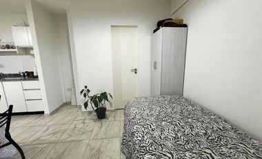 Venta de Monoambiente con balcón!!