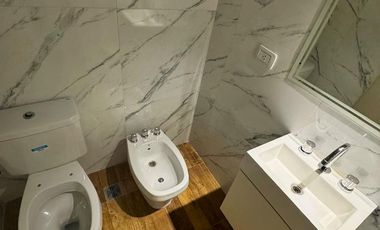 Venta de Monoambiente con balcón!!