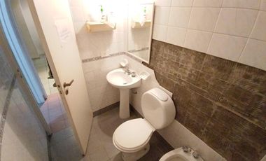 OFICINA EN VENTA EN MORON SUR - EXCELENTE UBICACION