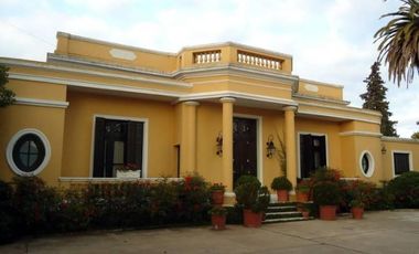 Casona en centro de Pilar | Mallmann propiedades