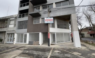 VENTA Local en  PB de EDIFICIO  BARRIO PARQUE
