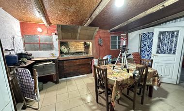 Casa en  Andrade al 2200