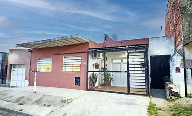 Casa en  Andrade al 2200