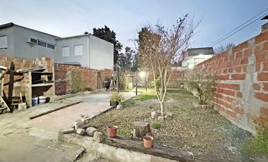 Casa en  Andrade al 2200