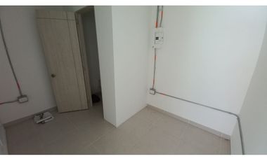 SE VENDE LOCAL EN LA CEJA