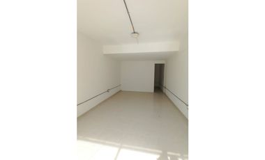 SE VENDE LOCAL EN LA CEJA