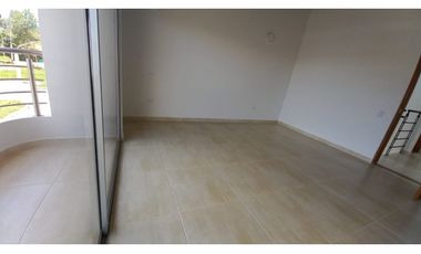 CASA EN VENTA EN LA CEJA SECTOR EL TAMBO.