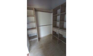 CASA EN VENTA EN LA CEJA SECTOR EL TAMBO.