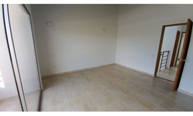 CASA EN VENTA EN LA CEJA SECTOR EL TAMBO.