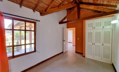 CASA FINCA EN VENTA GUATAPE