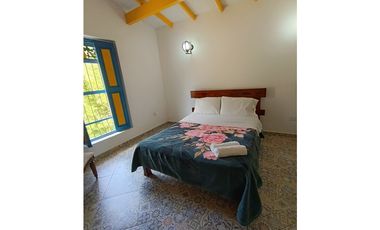 HOTEL AMOBLADO EN VENTA GUATAPÉ