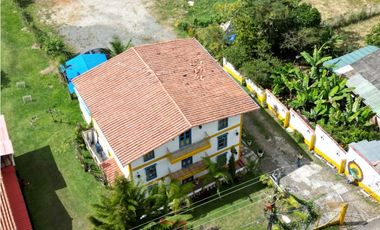 HOTEL AMOBLADO EN VENTA GUATAPÉ