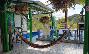 HOTEL AMOBLADO EN VENTA GUATAPÉ