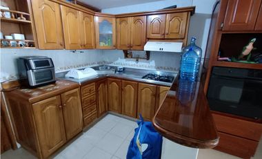CASA UNIFAMILIAR EN VENTA EN LA CEJA