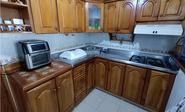 CASA UNIFAMILIAR EN VENTA EN LA CEJA