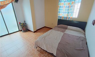 CASA UNIFAMILIAR EN VENTA EN LA CEJA