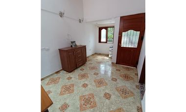 CASA UNIFAMILIAR EN VENTA EN LA CEJA