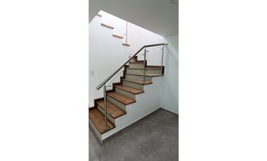 CASA EN VENTA PARA ESTRENAR LA CEJA