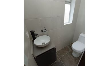 CASA EN VENTA PARA ESTRENAR LA CEJA