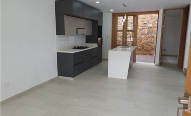 CASA EN VENTA PARA ESTRENAR EN LA CEJA