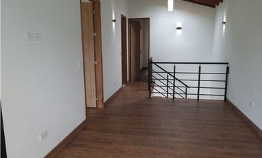 CASA EN VENTA PARA ESTRENAR EN LA CEJA