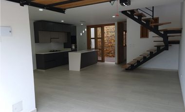 CASA EN VENTA PARA ESTRENAR EN LA CEJA