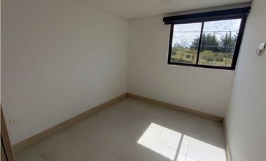 SE VENDE AMPLIO APARTAMENTO EN MARINILLA