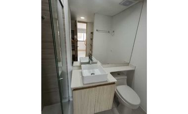 SE VENDE AMPLIO APARTAMENTO EN MARINILLA