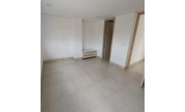 SE VENDE AMPLIO APARTAMENTO EN MARINILLA
