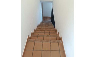 SE VENDE AMPLIO APARTAMENTO EN MARINILLA