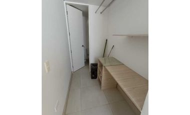 SE VENDE AMPLIO APARTAMENTO EN MARINILLA