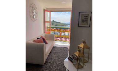 APARTAMENTO AMOBLADO EN VENTA EN GUATAPE