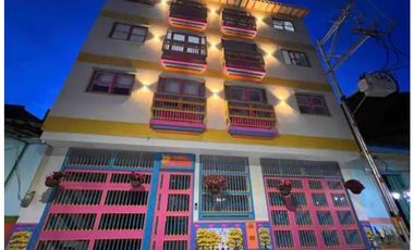 APARTAMENTO AMOBLADO EN VENTA EN GUATAPE