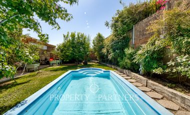 Hermosa casa en venta en familiar condominio, Las Pircas, Peñalolén