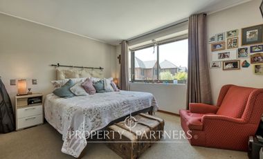 Hermosa casa en venta en familiar condominio, Las Pircas, Peñalolén