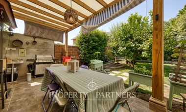 Hermosa casa en venta en familiar condominio, Las Pircas, Peñalolén